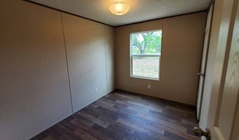 9990 Crow Ln 3, Adkins, TX 78101