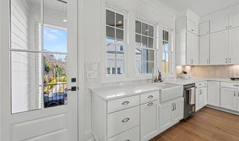 650 Mayfair Ct, Alpharetta, GA 30009