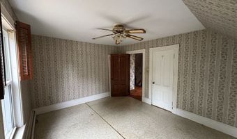 2-4 Elmwood St, Amesbury, MA 01913