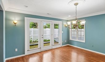 838 Lynnhaven Ln, Akron, OH 44313