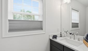 51 Colby Farm Rd, Chester, NH 03036