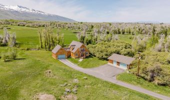 1225 Country Ln, Lamoille, NV 89828