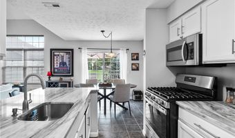 6809 Meadow Ln, Middleburg Heights, OH 44130