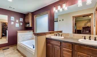 102 N Finch Ct, Andale, KS 67001