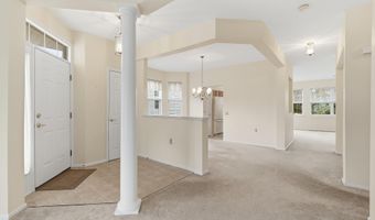 6 Swan Lake Ct, Barnegat, NJ 08005