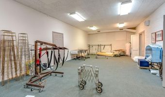 552 N Main St, Akron, OH 44310
