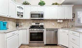67 Swartzel Dr, Middletown, NJ 07748