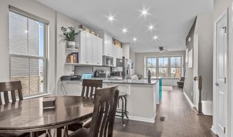 43821 STUBBLE CORNER Sq, Ashburn, VA 20147