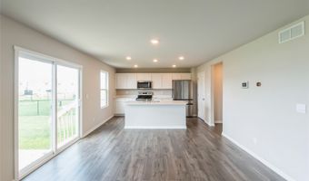 4404 NE 16th St, Ankeny, IA 50021
