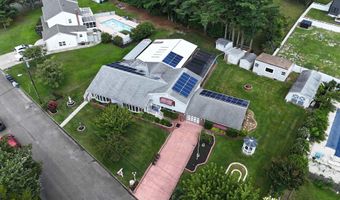 4 E Curran Dr, Absecon, NJ 08201