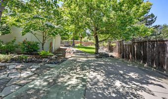 772 St Andrews Cir, Ashland, OR 97520
