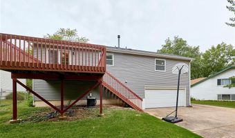 241 Valleyoak Ct, Ballwin, MO 63021