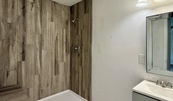 1423 S East St, Benton, AR 72015