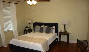 101 Ward Ave, Batesville, MS 38606