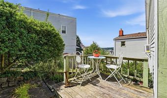 70 Holt St, Airville, PA 15203