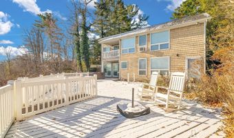 2769 Lakeshore, Applegate, MI 48401