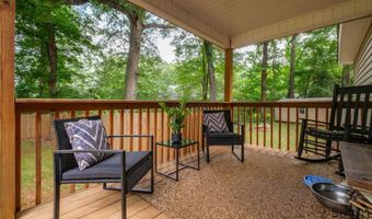 100 HUMMINGBIRD Cir, Alabaster, AL 35007
