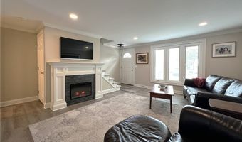 5 The Courtyards, Amherst, NY 14221