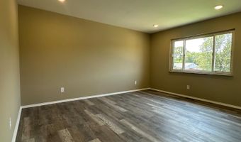 4382 Valence Dr, Delhi, OH 45238