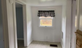 15 Daniels Rd W, Albany, VT 05845