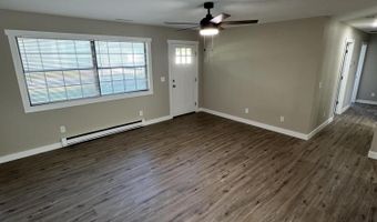 808 E Walnut St, Aurora, MO 65605