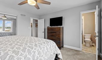 7580 BEACH Dr, Pasadena, MD 21122