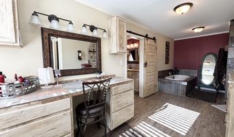 301 Ave N, Abernathy, TX 79311