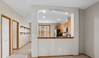 803 NE Rosewood Ln, Ankeny, IA 50021