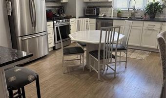 80 Phenix Ave, Cranston, RI 02920