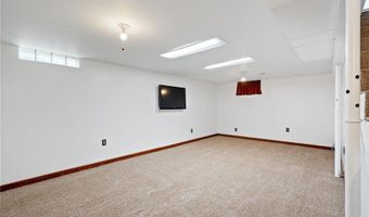 705 11th Ave NW, Austin, MN 55912