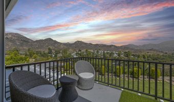 1915 Hazel Nut Ct, Agoura Hills, CA 91301