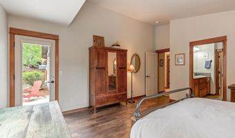 2354 NW Summerhill Dr, Bend, OR 97703