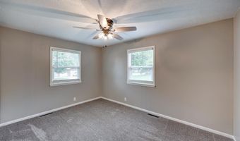 410 Highland Dr, Arkansas City, KS 67005