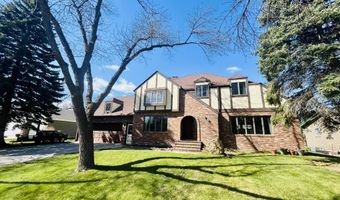407 NE 17th Ave, Aberdeen, SD 57401