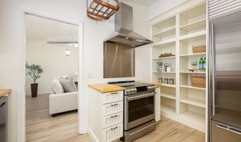 4120 Woodland Dr, Ann Arbor, MI 48103