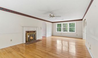 95 Hitching Post Ln, Bedford, NH 03110