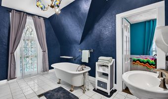 164 Pleasant St, Athol, MA 01331