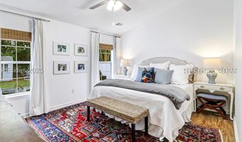 28 Lakeside Dr, Bluffton, SC 29910