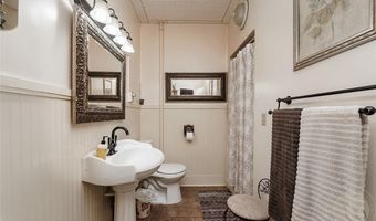 43 N Woodard Ave, Absarokee, MT 59001