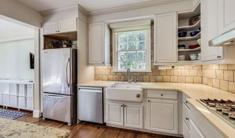 5809 GROSVENOR Ln, Bethesda, MD 20814