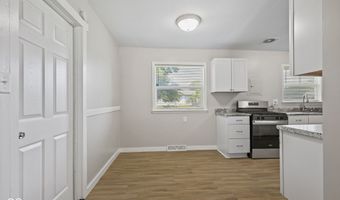 2020 Newcomer Ln, Beech Grove, IN 46107
