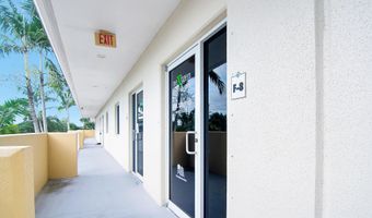 2771 Vista Pkwy 8, West Palm Beach, FL 33411