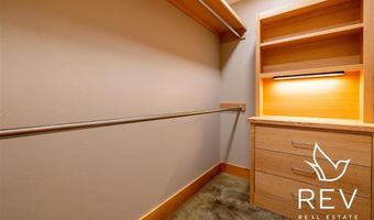 21 Tailwinds Dr, Cody, WY 82414