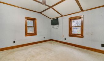 33 Plains Rd, Hiram, ME 04041