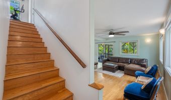 567 Kawailoa Rd D, Kailua, HI 96734