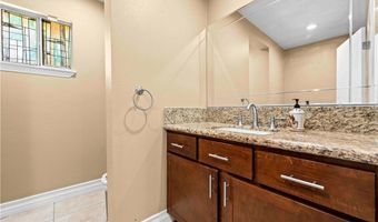 19989 Cronese Ln, Apple Valley, CA 92308