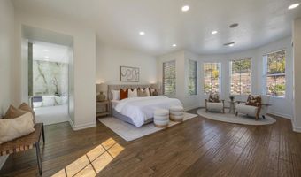 827 W Heritage Oak Ct, Altadena, CA 91001