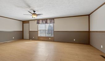 89 Poplar Dr, Beech Grove, TN 37018