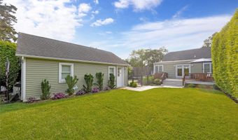 11 Anita Pl, Amityville, NY 11701