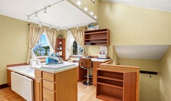 34683 Eklutna Lake Rd, Chugiak, AK 99567
